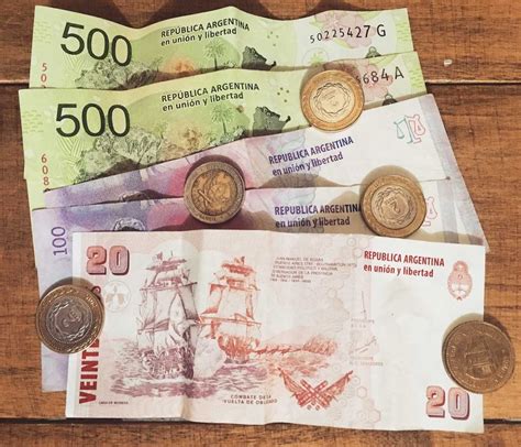 what type of currency is used in argentina